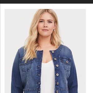 Torrid denim jacket size 1